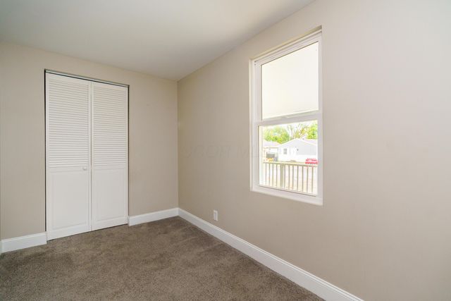 2220 Sale Road, Columbus, OH 43224