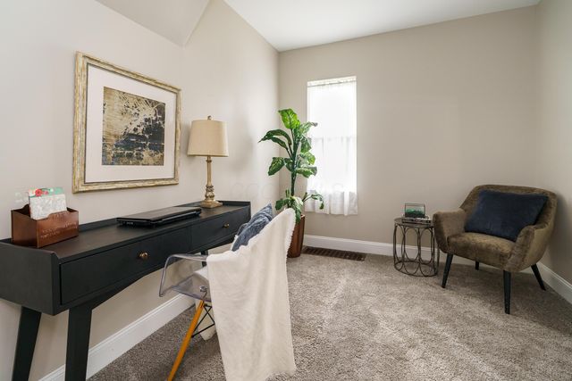 2220 Sale Road, Columbus, OH 43224