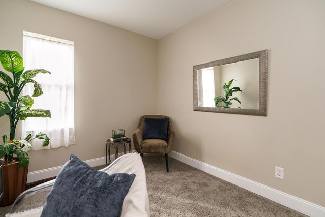 2220 Sale Road, Columbus, OH 43224