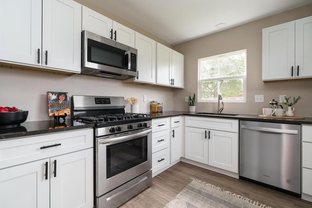 2220 Sale Road, Columbus, OH 43224