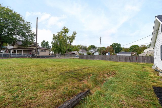 2220 Sale Road, Columbus, OH 43224