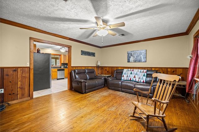 18400 N US HIGHWAY 441, Reddick, FL 32686