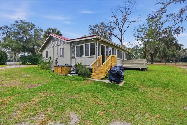 18400 N US HIGHWAY 441, Reddick, FL 32686