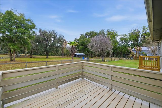 18400 N US HIGHWAY 441, Reddick, FL 32686