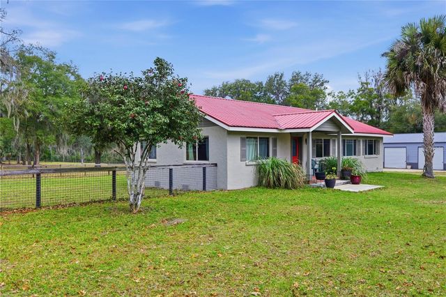 18400 N US HIGHWAY 441, Reddick, FL 32686