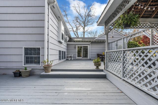 40 Brookside Lane, Little Silver, NJ 07739