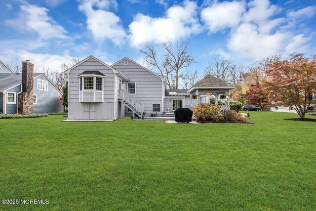 40 Brookside Lane, Little Silver, NJ 07739