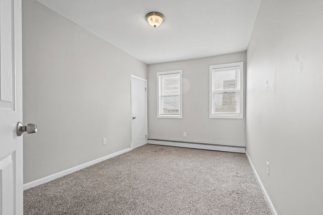 31 Calhoun 2, Everett, MA 02149
