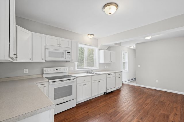 31 Calhoun 2, Everett, MA 02149
