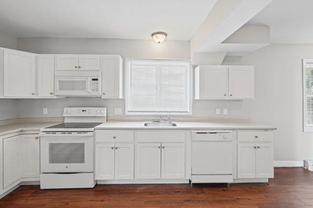 31 Calhoun 2, Everett, MA 02149