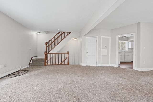 31 Calhoun 2, Everett, MA 02149