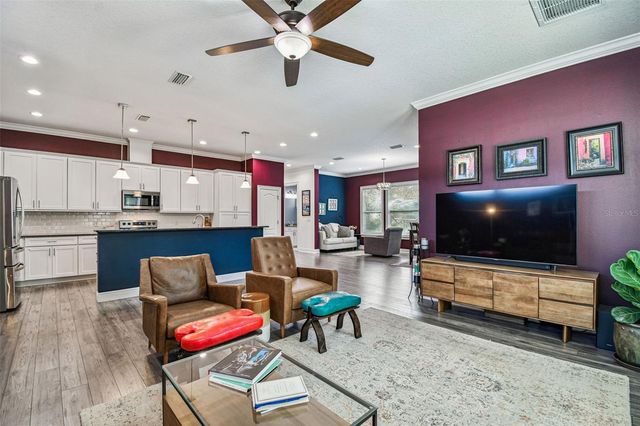 2808 W PEARL AVENUE, Tampa, FL 33611