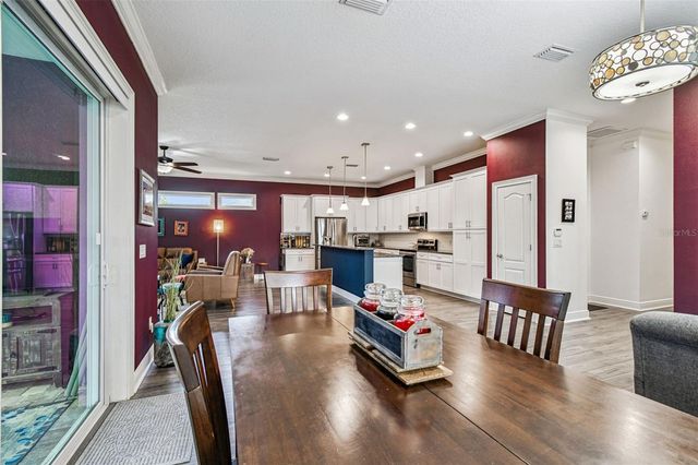 2808 W PEARL AVENUE, Tampa, FL 33611