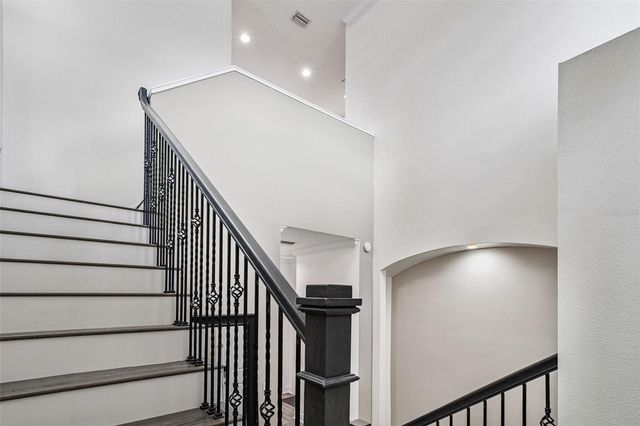 2808 W PEARL AVENUE, Tampa, FL 33611