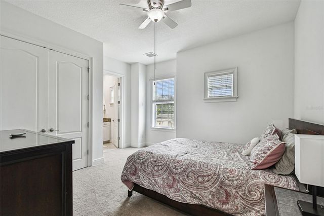 2808 W PEARL AVENUE, Tampa, FL 33611