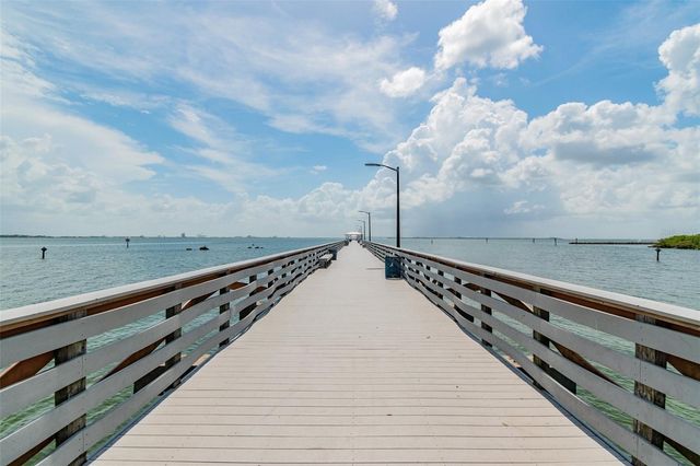 2808 W PEARL AVENUE, Tampa, FL 33611