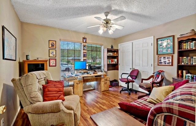 1720 N Collegiate Drive, Paris, TX 75460