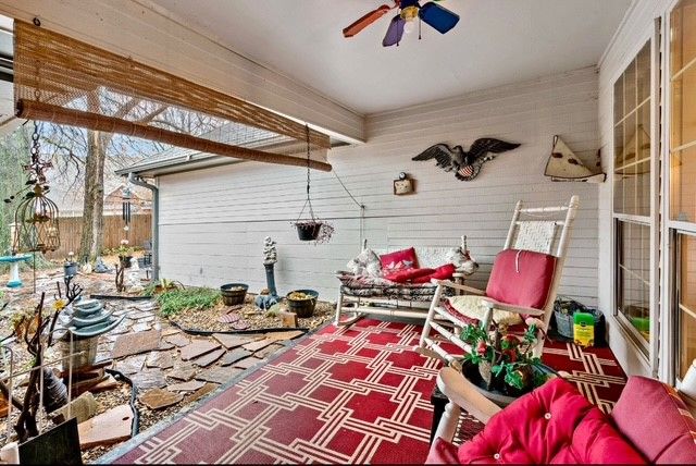 1720 N Collegiate Drive, Paris, TX 75460