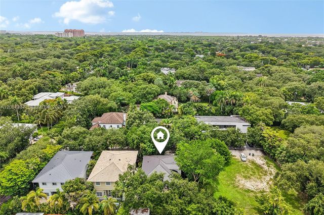 7830 SW 48th Ct, Miami, FL 33143