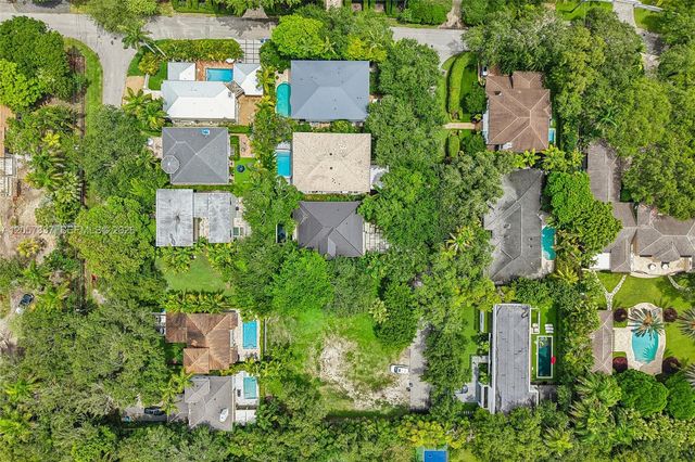 7830 SW 48th Ct, Miami, FL 33143