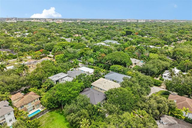 7830 SW 48th Ct, Miami, FL 33143
