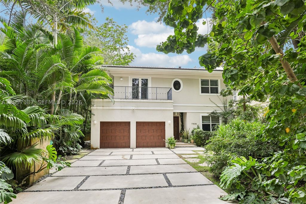 7830 SW 48th Ct, Miami, FL 33143