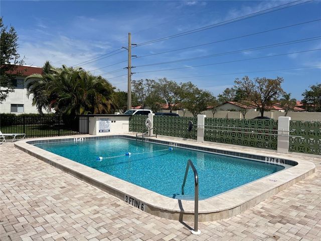 3504 BENEVA ROAD 206, Sarasota, FL 34232