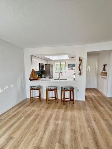 3504 BENEVA ROAD 206, Sarasota, FL 34232