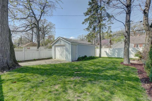 59 Wellesley Drive, Pleasant Ridge, MI 48069