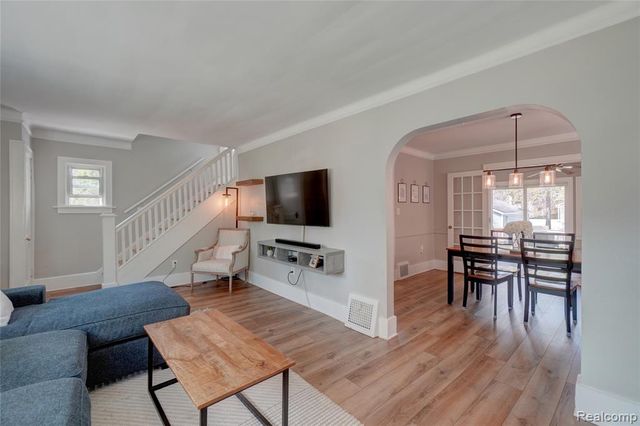 59 Wellesley Drive, Pleasant Ridge, MI 48069