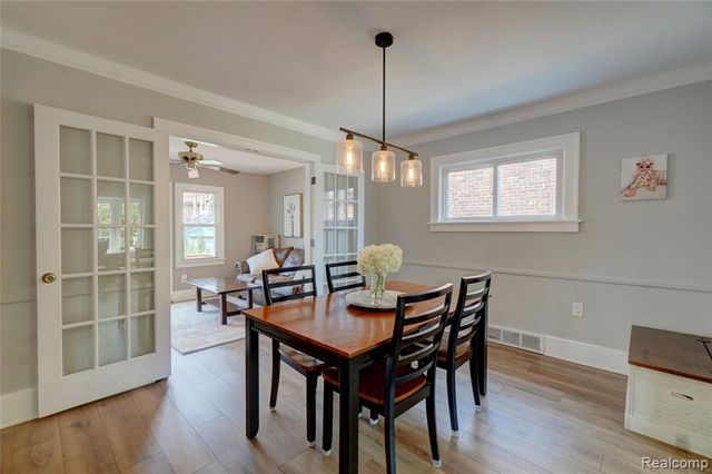 59 Wellesley Drive, Pleasant Ridge, MI 48069