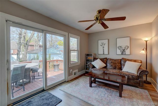 59 Wellesley Drive, Pleasant Ridge, MI 48069