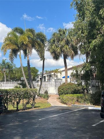 6548 Racquet Club Dr 89, Lauderhill, FL 33319