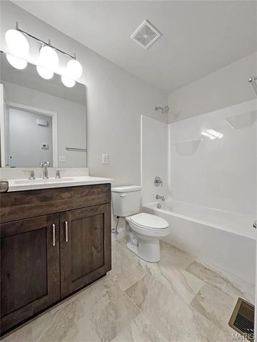 220 Great Bear Pass, Foristell, MO 63348