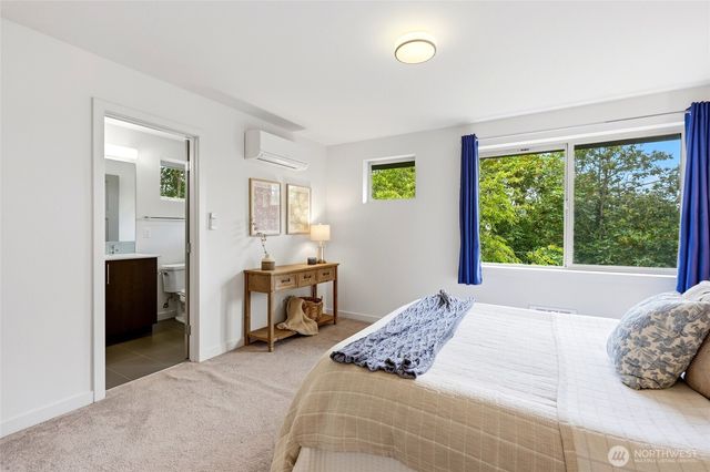 5179 42nd Avenue S, Seattle, WA 98118