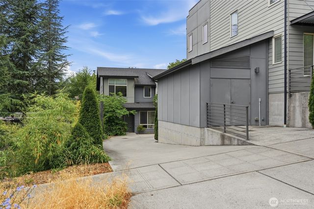 5179 42nd Avenue S, Seattle, WA 98118