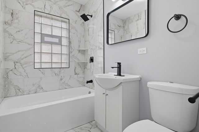 10356 S Green Street, Chicago, IL 60643