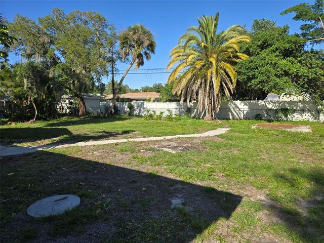 1660 EAGLE STREET, Port Charlotte, FL 33952