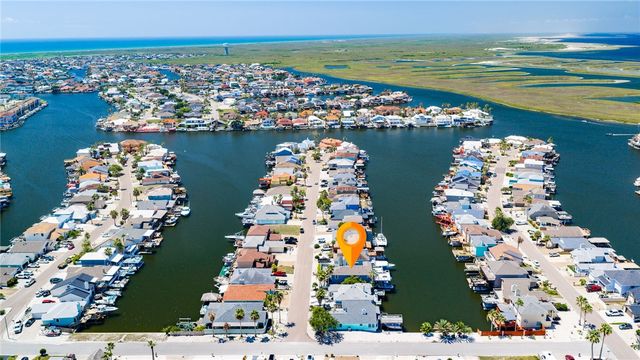 15309 BEAUFORT Ct, Corpus Christi, TX 78418