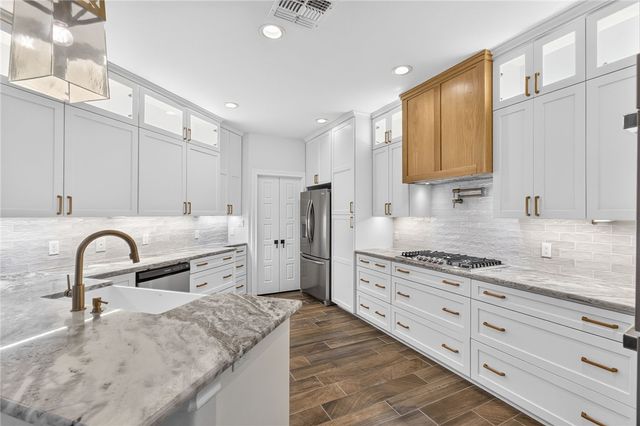 15309 BEAUFORT Ct, Corpus Christi, TX 78418