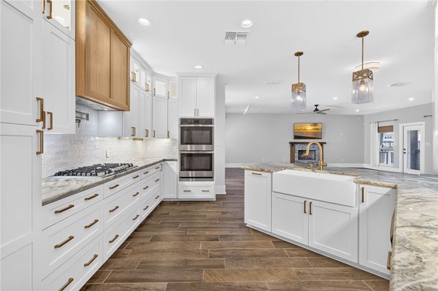 15309 BEAUFORT Ct, Corpus Christi, TX 78418