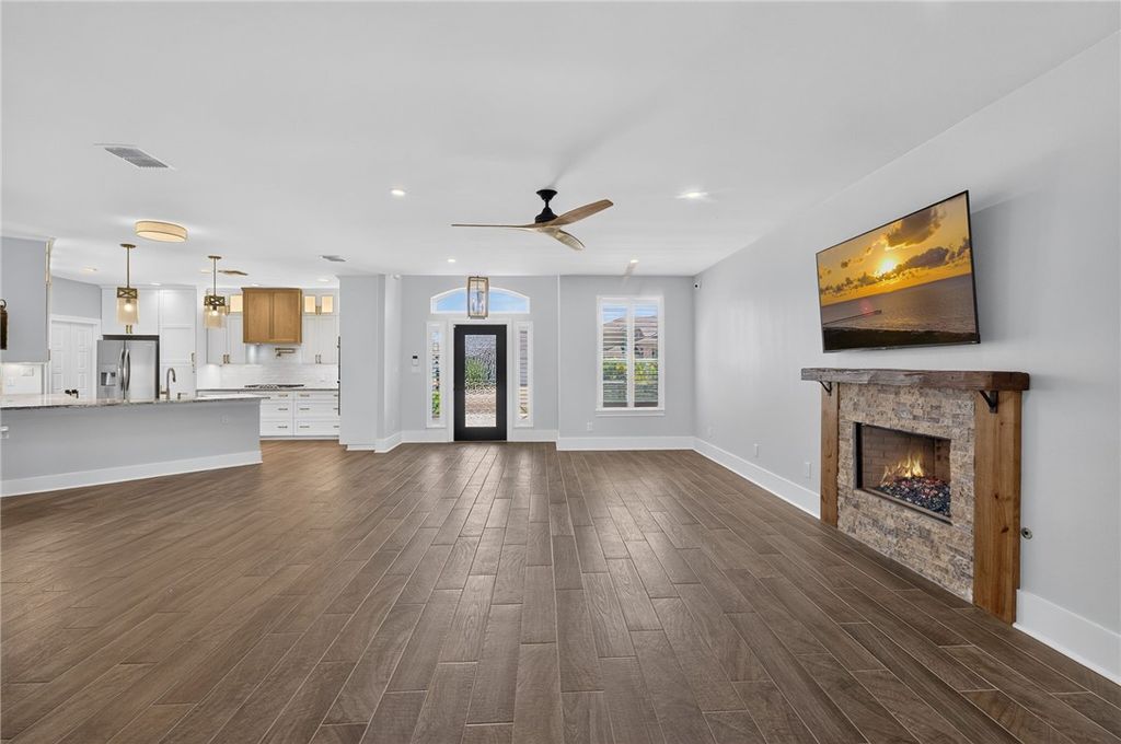 15309 BEAUFORT Ct, Corpus Christi, TX 78418 — photo 4