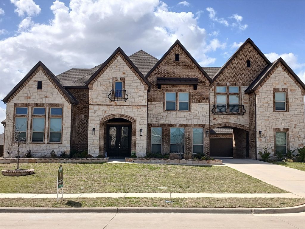 351 Cheyenne Mountain Drive, Ovilla, TX 75154