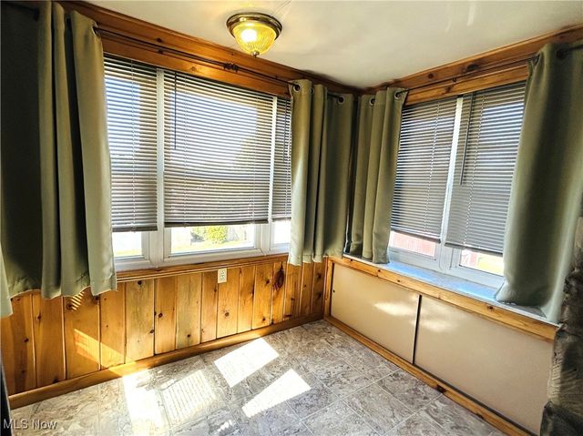 141 Cleveland Road, Weirton, WV 26062