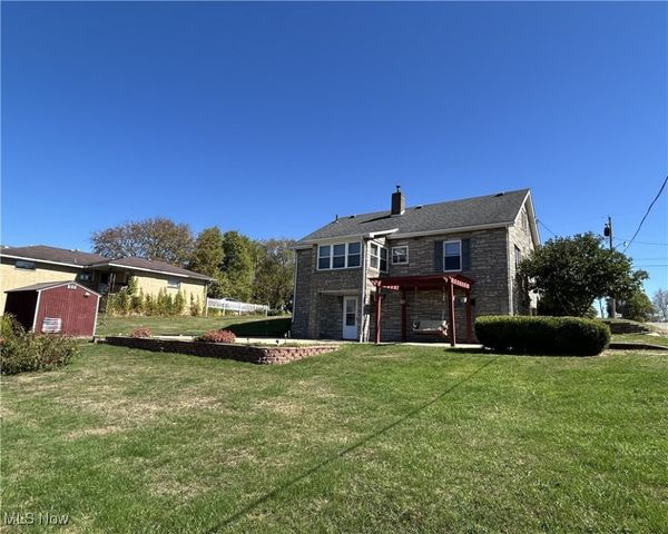 141 Cleveland Road, Weirton, WV 26062