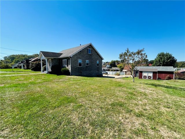 141 Cleveland Road, Weirton, WV 26062