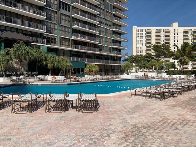 780 NE 69th St 2504, Miami, FL 33138