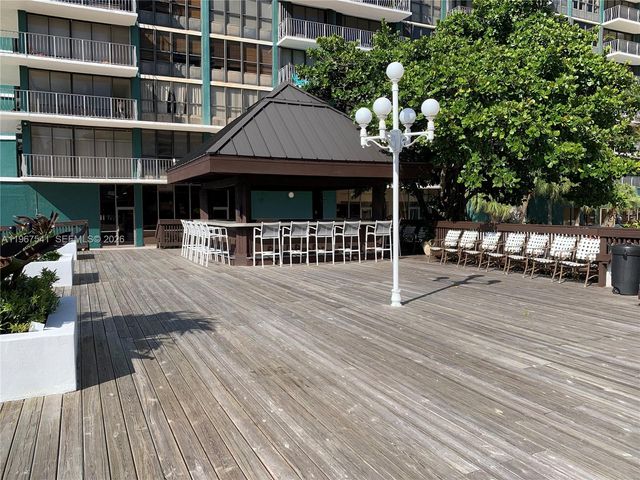 780 NE 69th St 2504, Miami, FL 33138