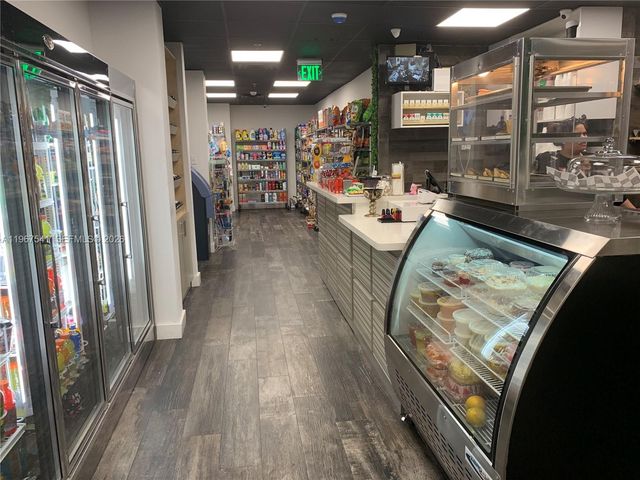 780 NE 69th St 2504, Miami, FL 33138