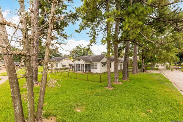 3210 Perkins Rd, Baton Rouge, LA 70808